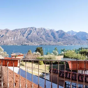 View With Private Parking Apartment Limonta